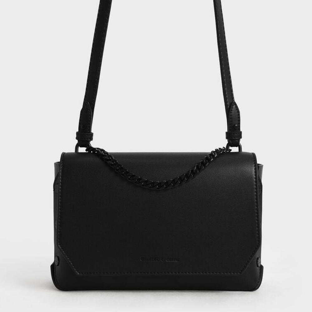 ISO Charles & Keith black chain handle bag
